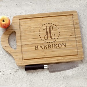 Engraved Initial And Name Cutting Board, Custom Cutting Board, Housewarming Gift, Gift For Mom, Mother&#39;s Day Gift, For Grandma, Kitchen