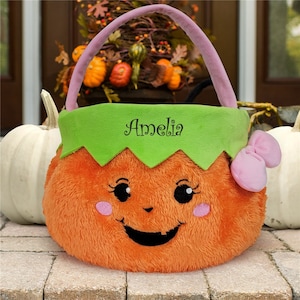 Girl Pumpkin Personalized embroidered Trick or Treat bag, trick-or-treat bag, Halloween Bag, candy bucket, Halloween basket for kids, custom