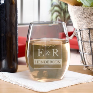 Personalized Initial Stemless Wine Glass, personalized wine glasses, wine glass, gifts for mom, wine gift, custom wine glasses -gfyL1321295