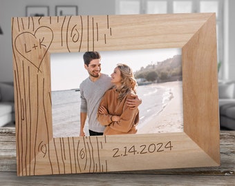 Tree Carving Engraved Wood Personalized Picture Frame for Anniversary, couples gift, wedding gift, gift for couple, Valentines Day gift
