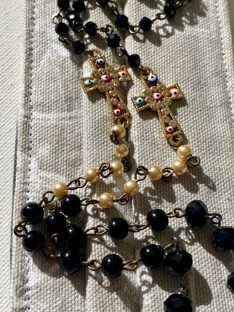 Cross Beaded Face Mask Lanyard Chain.Protection Pearl Crystal Rosary Mask Chain.Evil Eye Mask Holder.21 convertible Religious mask necklace