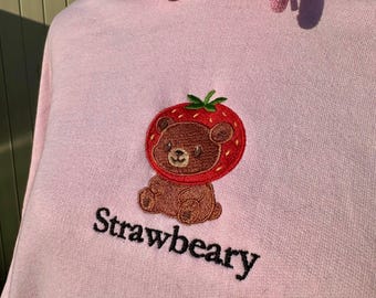 Sudadera con capucha bordada de Strawbeary