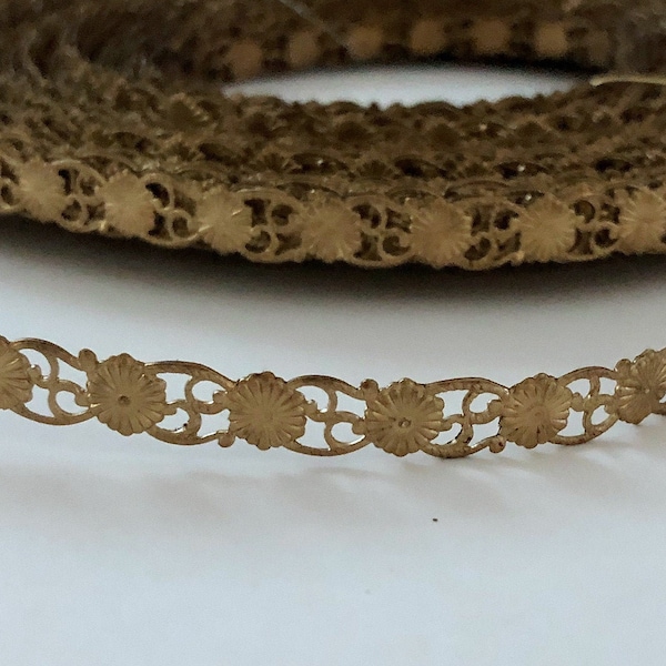 Last PIECE Narrow Filigree Rosette Banding VINTAGE (2 FEET)