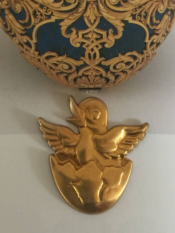 Baby Bird Hatching From Golden Egg 2 Pc