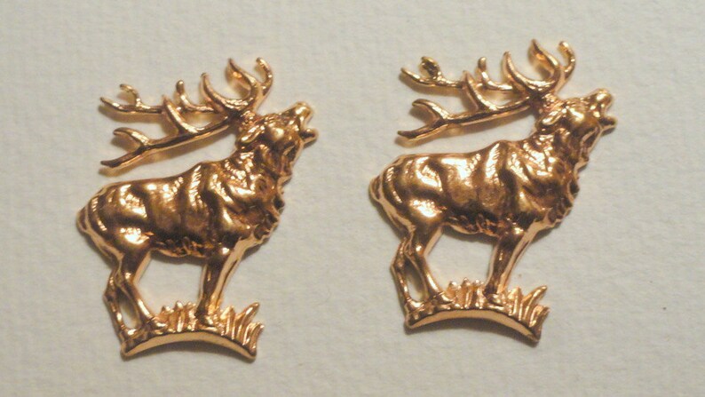 RARE Vintage Tiny Coin Sized Elks 1 pc image 1