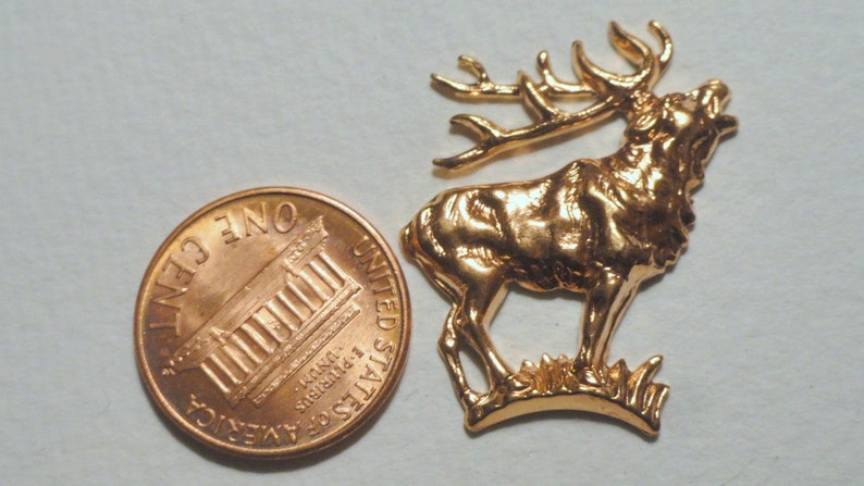RARE Vintage Tiny Coin Sized Elks 1 pc image 5