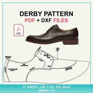 Può includere: Un modello digitale per scarpa derby in pelle marrone scuro, inclusi file PDF e DXF. L'immagine mostra una scarpa finita sopra un disegno tecnico a linee con etichette per cuciture, bordi ripiegati e fori da 3 mm per 17 taglie.