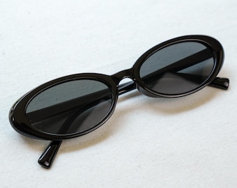 Y2K Oval Sunglasses, Black Frame, Dark Lens, Bratcore 90s Style