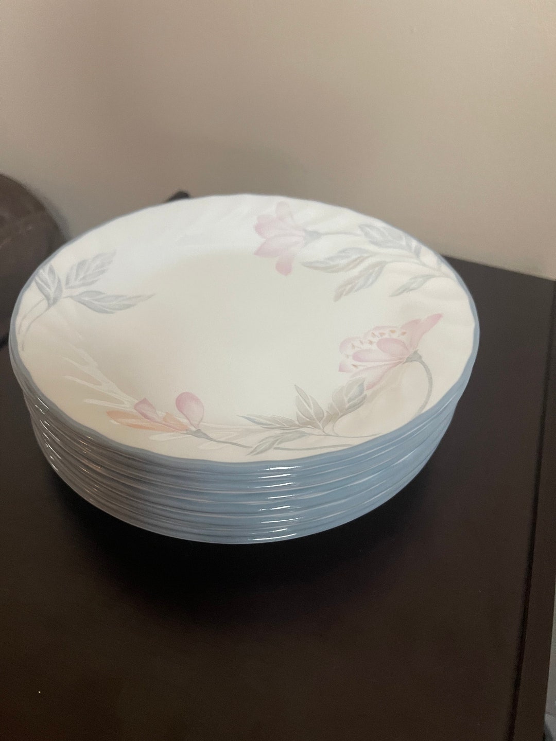 Corningware Corelle Pink Trio Retired Vintage Dessert Plates 7.25