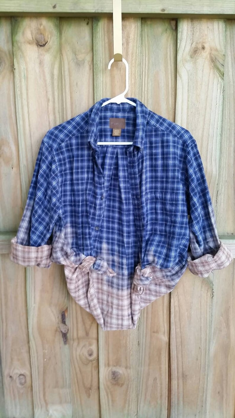 Men/'s Medium Distressed Flannel Shirt Blue Tan