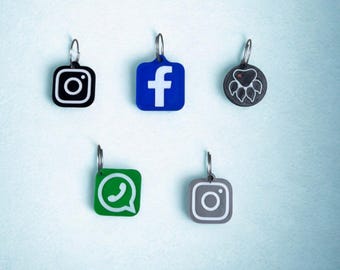 NFC Keychain Social Media