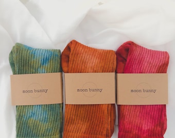 naturally dyed tie dye crew socks