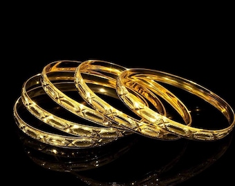 Lot de 3 bracelets joncs en or 14 carats taillés en diamants