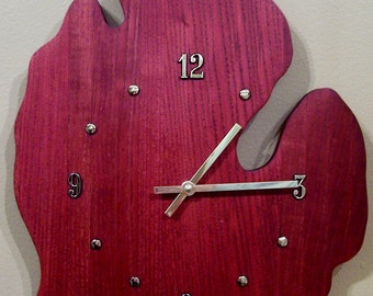 Wall Clock in the shape of Michigan 15 in x 10 in (Upper and Lower Peninsulas)