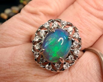 Anillo ajustable de ópalo etíope de 1,8 quilates
