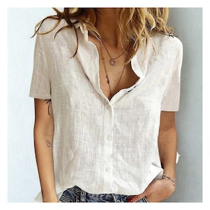 Camicetta in misto cotone e lino / Camicia da donna con revers abbottonati