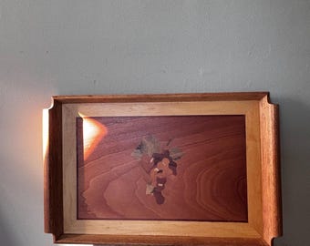 Teakhouten dienblad met inlegwerk met druivenmotief | Vintage houten dienblad | Rustieke woondecoratie