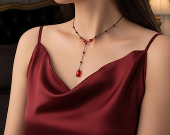 Collana con nappa a goccia, pendente a goccia, catena gotica minimalista, elegante stile serale