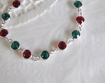 Christmas Bracelet, Holiday Bracelet, Christmas Jewelry, Swarovski Christmas Bracelet, Red and Green Bracelet
