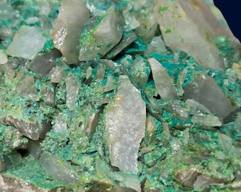 Nevada Layered Quartz Specimen with Chrysocolla Veins | Yerington Copper District Display Stone