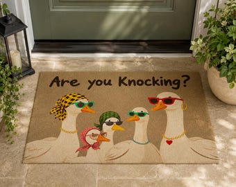 Lustige Fußmatte mit Gänsemotiv – „Are you Knocking?“ – Originelle Deko für den Eingangsbereich im Landhausstil – Geschenk zur Einweihung
