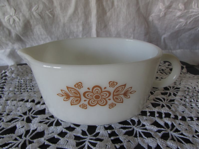 Vintage Pyrex Butterfly Gold Pattern Gravy Boat Vintage Etsy