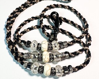 Silver Bullet - Handmade Black and Silver Paracord Show Lead | Elegant Contrast Dog Show Leash with Loop Handle