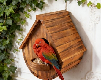 Stylish wooden birdhouse – Solid wood hanging bird nest box, suitable for garden birds.