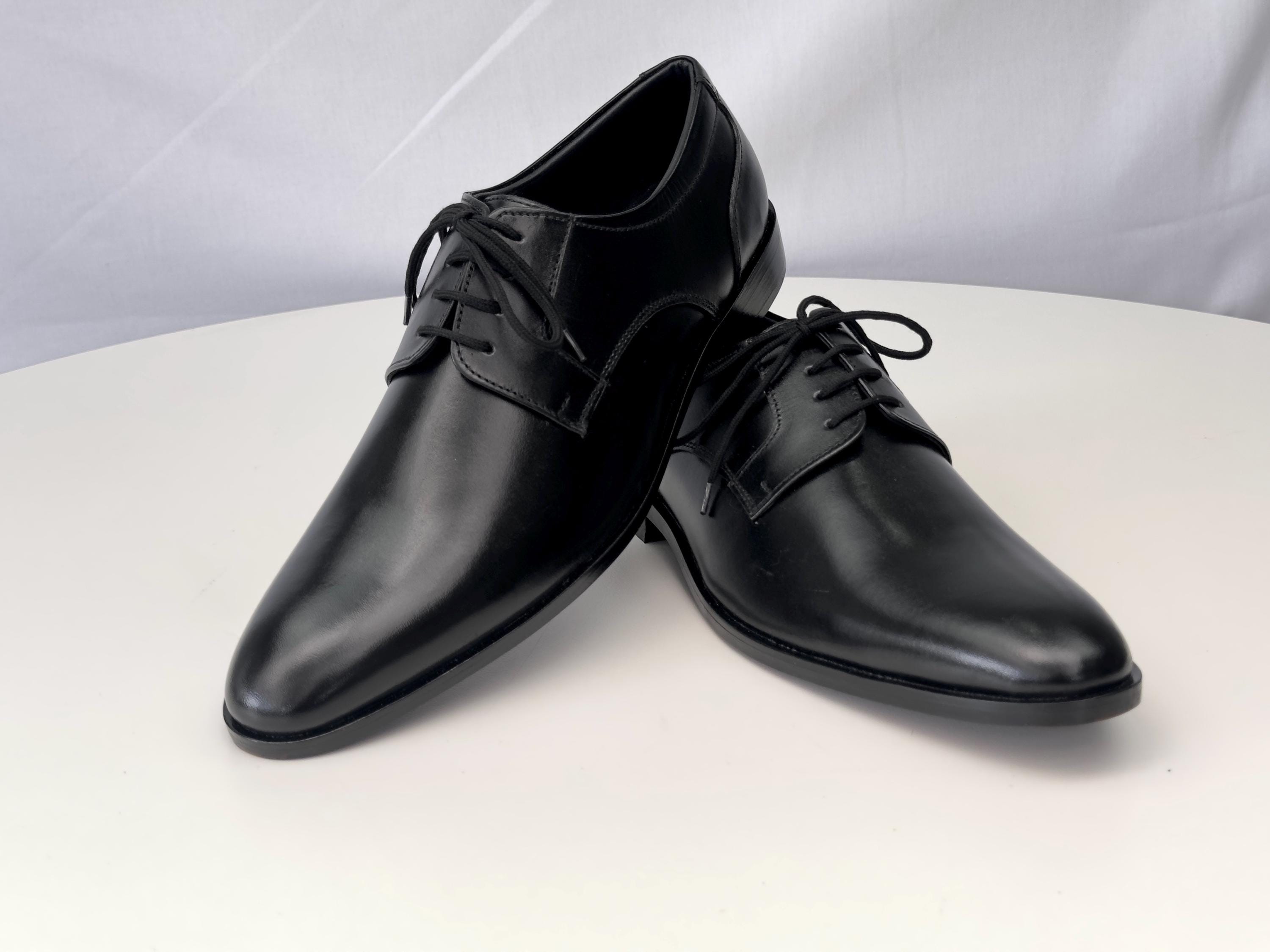 Allen Edmonds \