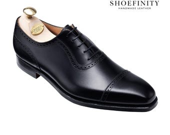 Zapatos Oxford Brogue de piel flor hechos a mano: puntera negra
