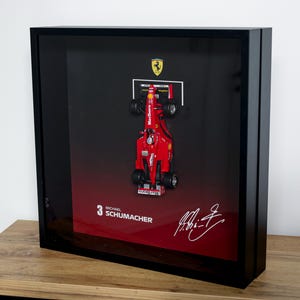 Michael Schumacher F1 - Ferrari - Oeuvre d'art encadrée 3D (XL) - Maquette de voiture 1:18 - Cadre profond - 50 x 50 x 12 cm