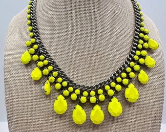 Vintage 90er Jahre Gelbe Glas Lätzchen Statement Silberfarbene Halskette Modeschmuck