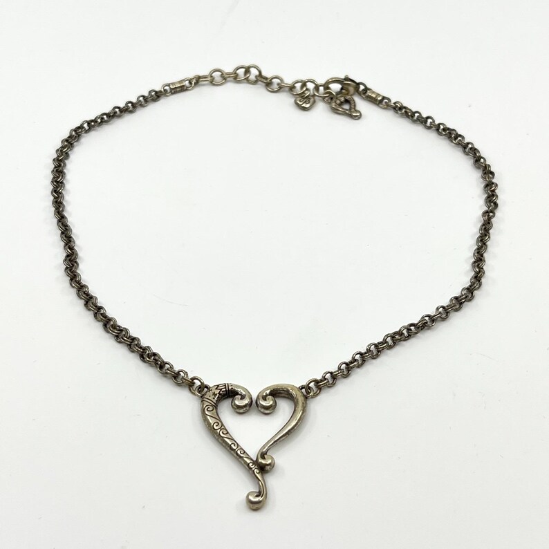 Vintage Brighton Silver Tone Scroll Heart Pendant Necklace Retro Romantic Y2K image 5