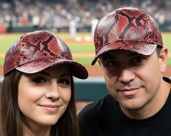 レザーキャップ - ハンドメイドのエキゾチックなヘビ革帽子 - 男性と女性のための高級調節可能な野球帽