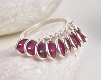 Anillo colgante de rubí en plata de ley, joyería minimalista, piedra de nacimiento de julio