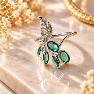Emerald Leaf Ring, 925 Sterling Silver Botanical Design, Green Gemstone Dangles