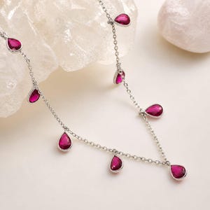 Collar de plata de ley con rubí en forma de lágrima, cadena colgante con piedra preciosa, regalo para ella.