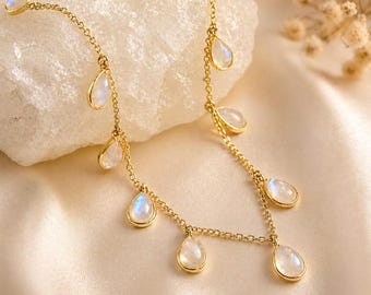 Collar de piedra lunar arcoíris en forma de lágrima, plata de ley, gema azul brillante, piedra natal de junio