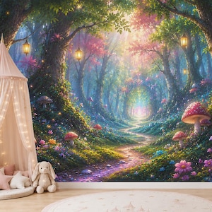Könnte beinhalten: Ein Wandbild mit einem leuchtenden, verwunschenen Wald, einem gewundenen Pfad, leuchtenden Laternen und bunten Pilzen. Links hängt ein hellrosa Stoffhimmel über einem runden Bodenkissen mit sternförmigen Kissen und einem Plüschhasen.