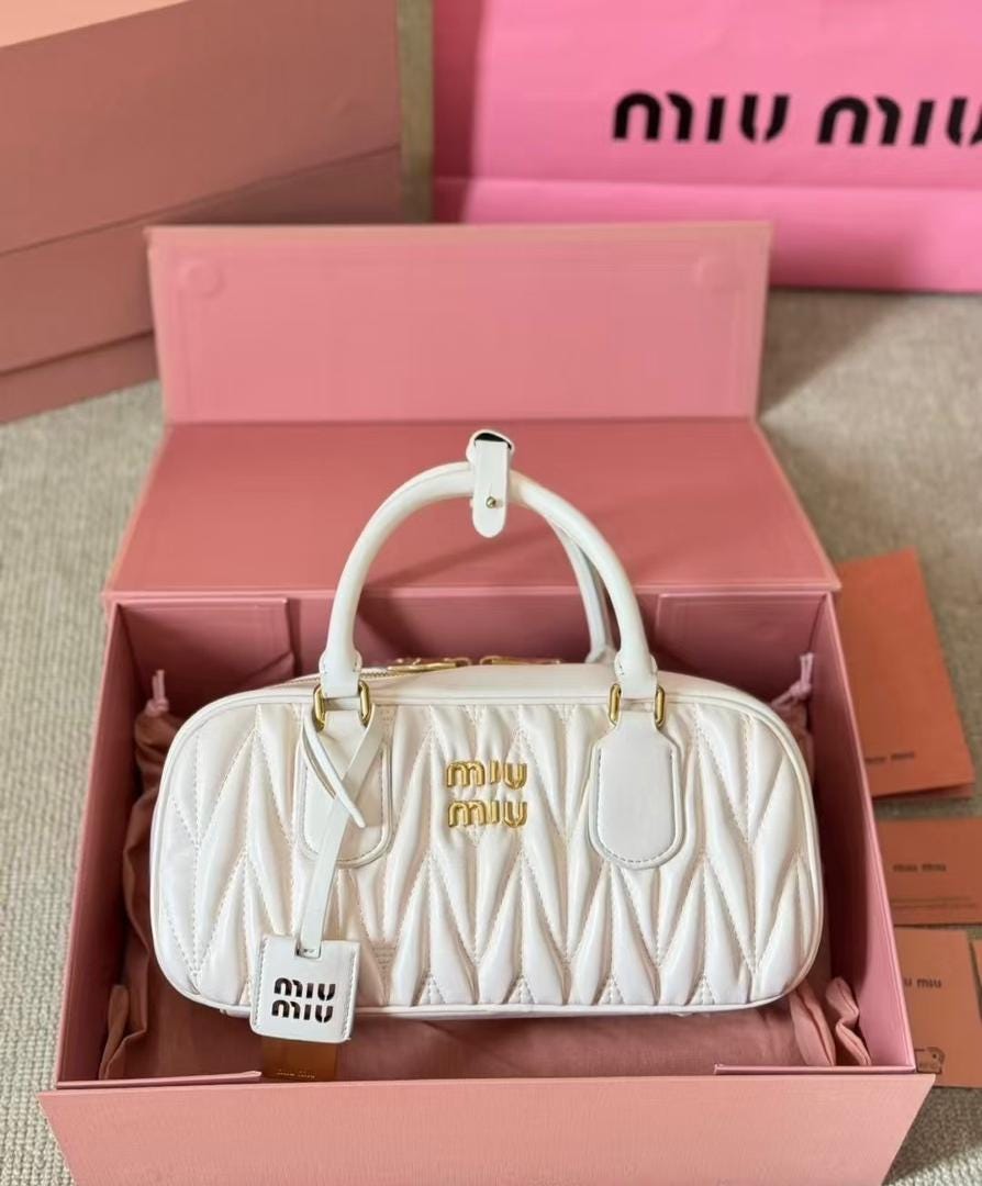 バッグ Miu Miu Knit Leathbr Shoulder Bag Miu Miu Knit Bag - Etsy Canada