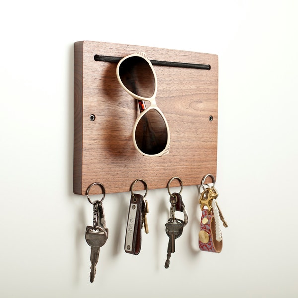 The Blokkey -Walnut-  A brilliant, compact, all in one organizer.