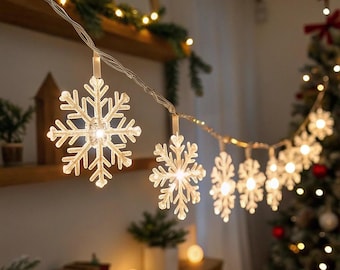 LED Snowflake String Lights - Warm Christmas Decorations for Indoor and Outdoor Use, Christmas Lights for Fireplace, Tree or Window.