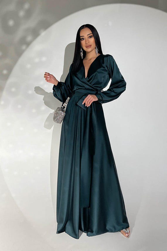Emerald Silk Maxi Dress - Elegant Evening Gown