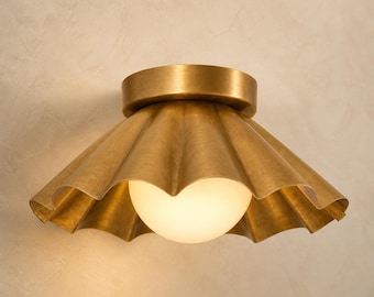 Plafonnier moderne Mid-Century, luminaire en forme de fleur en laiton