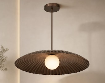 Plafonnier Spoutnik Mid-Century, luminaire affleurant avec pointes sphériques en laiton brut