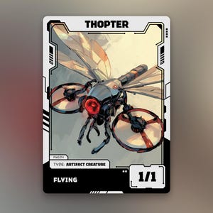 Op de afbeelding: Een ruilkaart met een mechanisch insectachtig wezen genaamd "THOPTER". De kaart heeft een zwart-witte rand met de tekst "FLYING" en "1/1". Het wezen is voornamelijk grijs met rode accenten en cirkelvormige bladen.