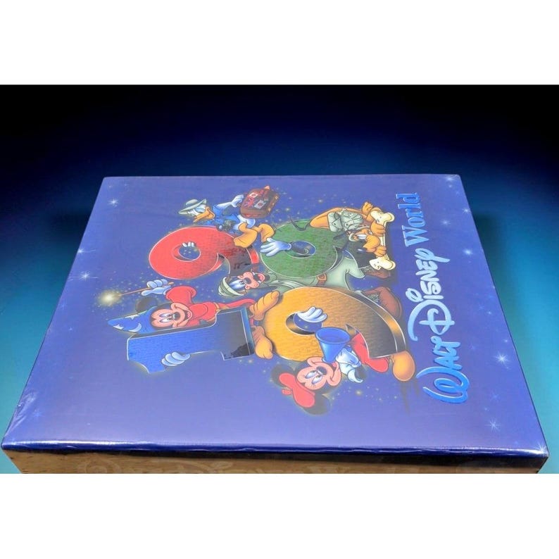 Álbum de fotos vintage de Walt Disney World de 1999, 80 páginas magnéticas, Mickey Mouse, 3 anillas. imagen 4