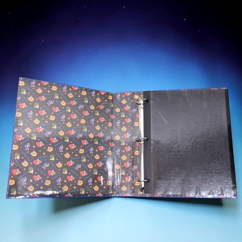 Álbum de fotos vintage de Walt Disney World de 1999, 80 páginas magnéticas, Mickey Mouse, 3 anillas. imagen 5