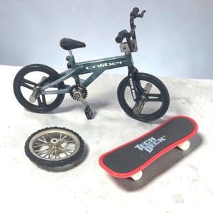 VTG Tech Deck Caliber BMX Finger Bike & X-Concepts Fingerboard Lot Parts