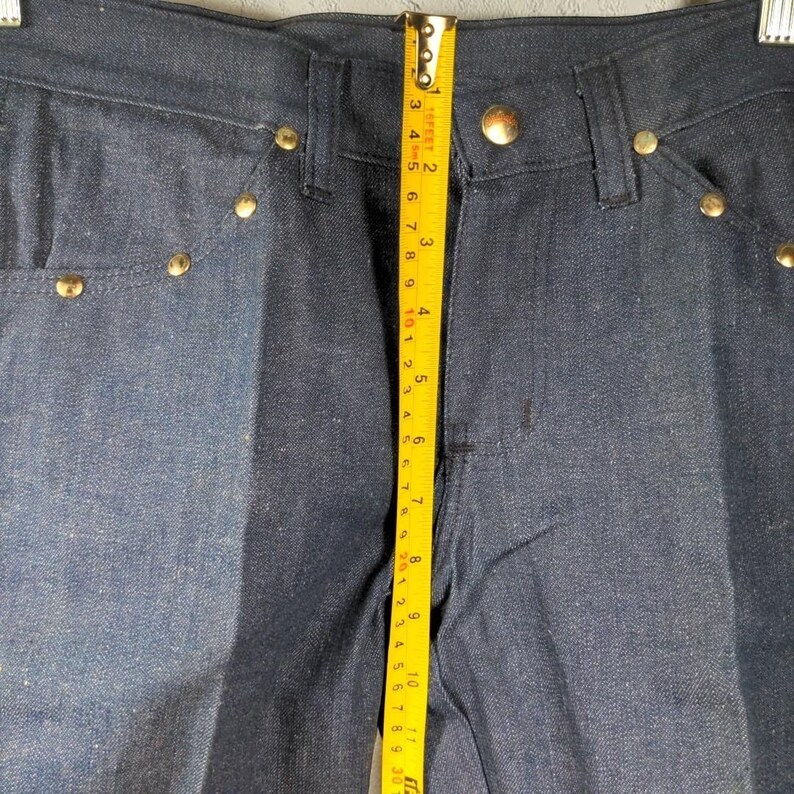 Pantalones vaqueros Wrangler Ours vintage de los años 70, con tachuelas, corte acampanado, talla 7/24, para mujer, nuevos, sin usar. imagen 10